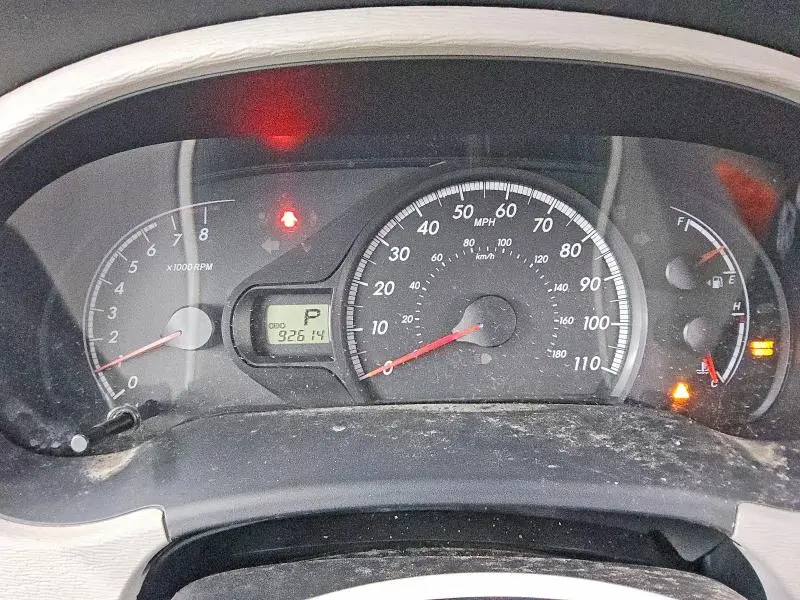 2012 TOYOTA SIENNA LE 8-PASSENGER  