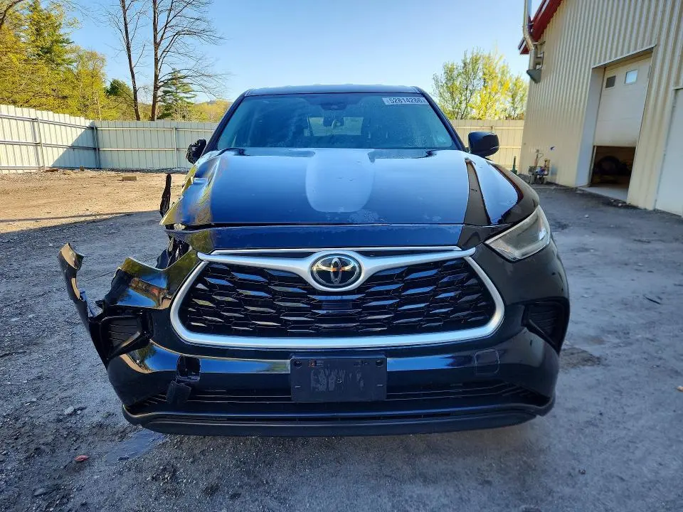 2021 TOYOTA HIGHLANDER L  