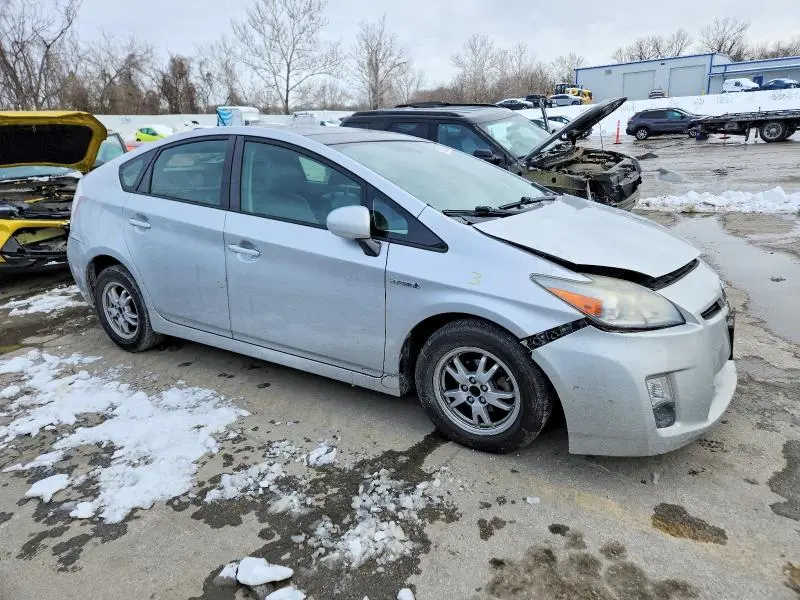 2011 TOYOTA PRIUS   