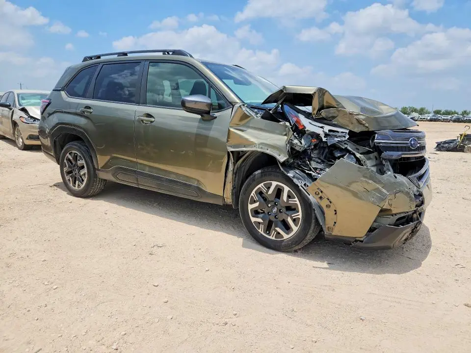2025 SUBARU FORESTER PREMIUM  