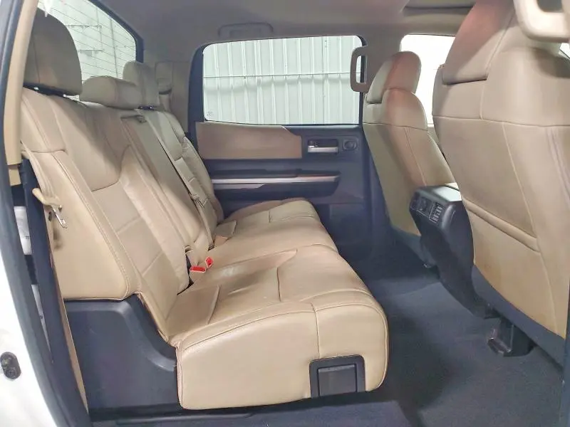 2015 TOYOTA TUNDRA CREWMAX LIMITED  