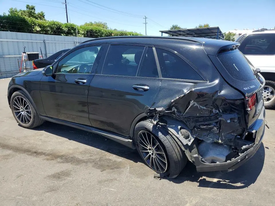 2022 MERCEDES-BENZ GLC 300 4MATIC  