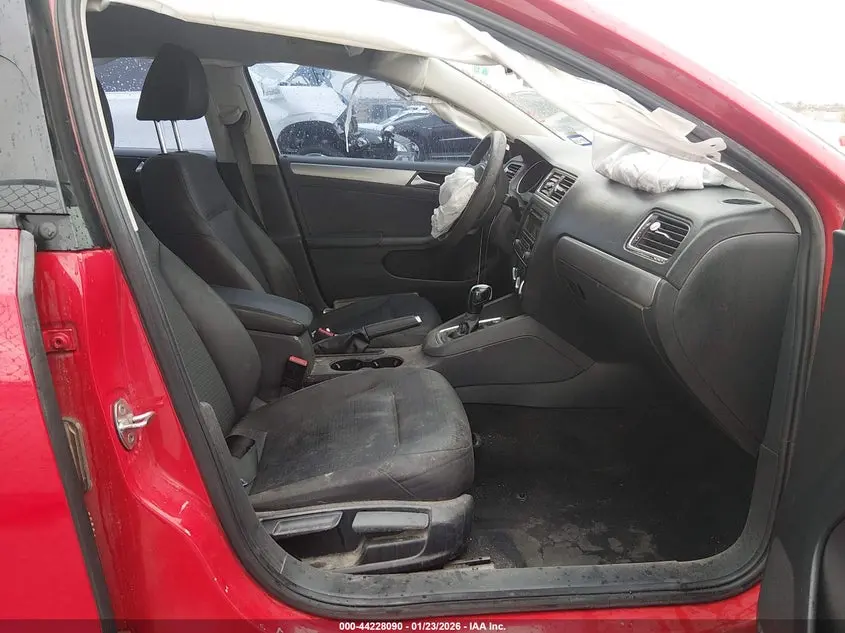 2015 VOLKSWAGEN JETTA 1.8T SE