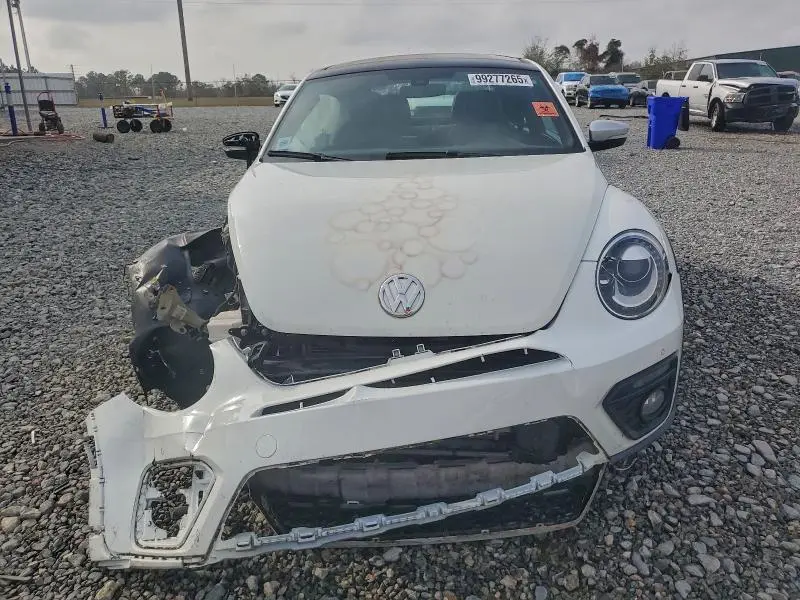 2018 VOLKSWAGEN BEETLE DUNE  