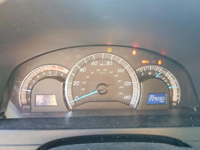 2013 TOYOTA CAMRY SE  