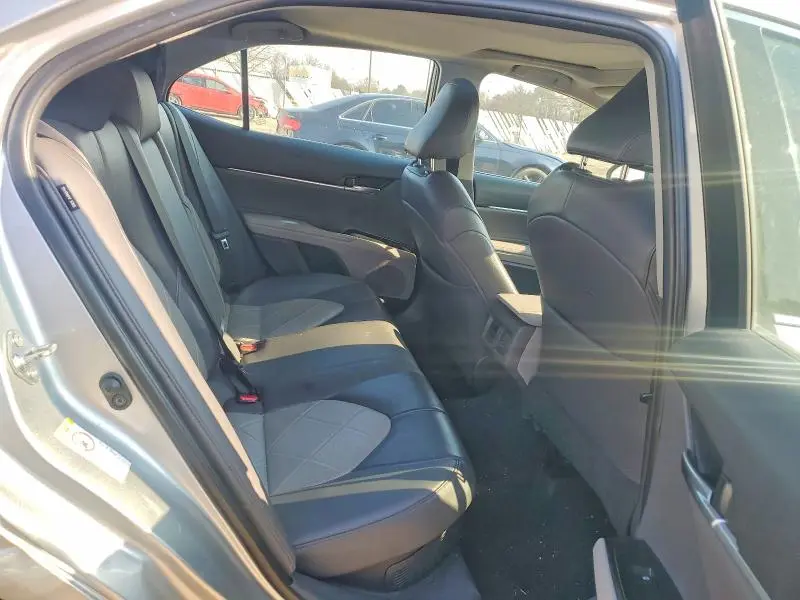 2018 TOYOTA CAMRY HYBRID  