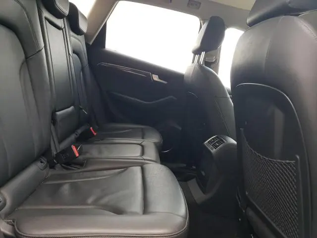 2010 AUDI Q5 PREMIUM PLUS  