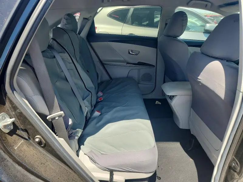 2013 TOYOTA VENZA LE  