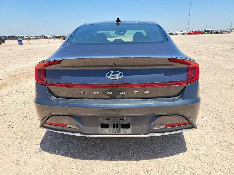 2021 HYUNDAI SONATA SE  