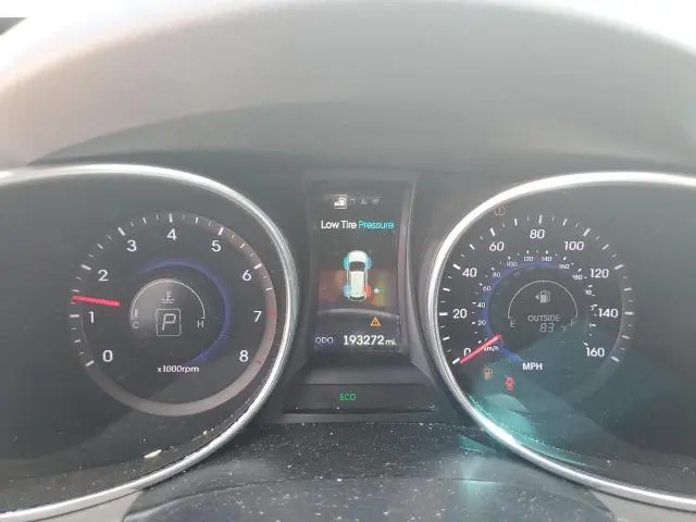 2016 HYUNDAI SANTA FE SE  