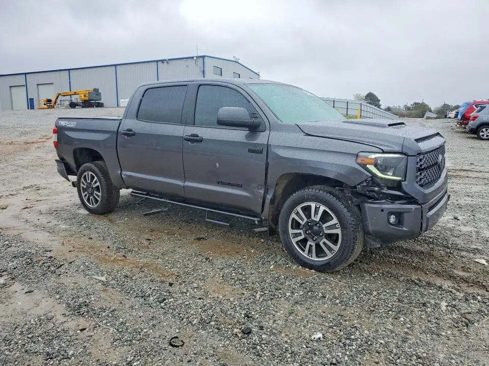 2020 TOYOTA TUNDRA SR5  