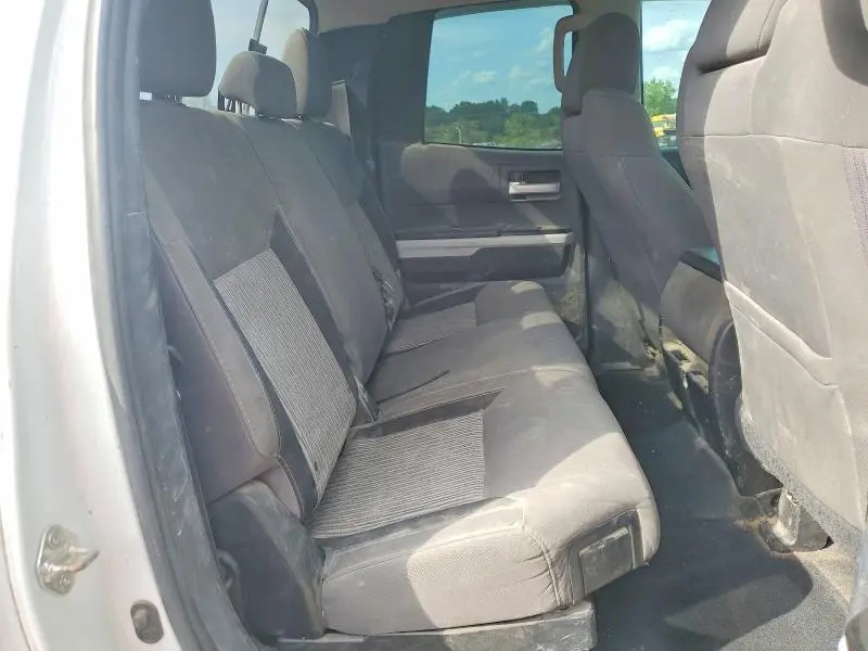 2015 TOYOTA TUNDRA SR5  