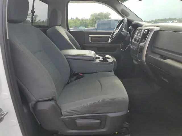 2013 RAM 1500 SLT  