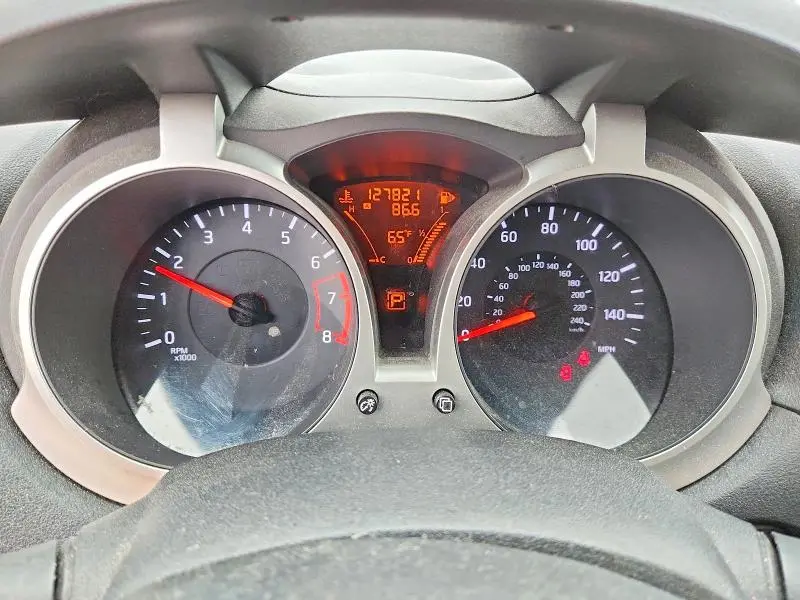 2013 NISSAN JUKE S  