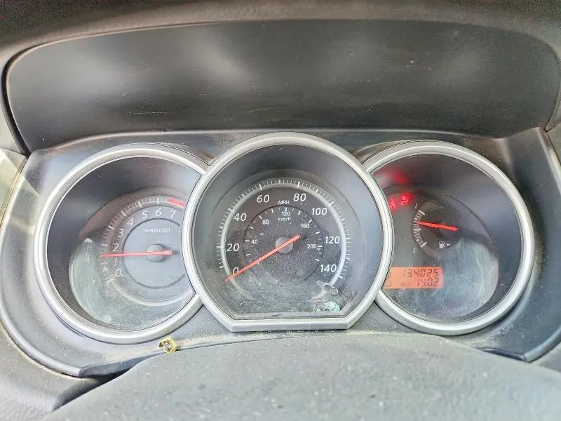 2011 NISSAN VERSA 1.8 S  