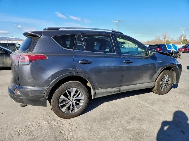 2018 TOYOTA RAV4 HV LE  