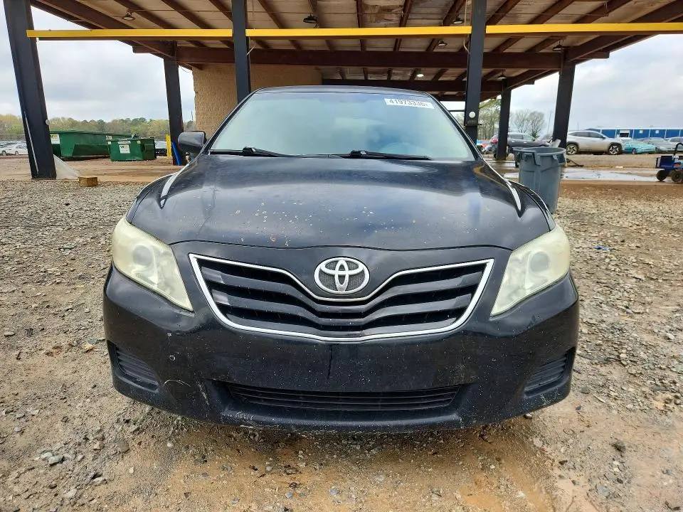 2011 TOYOTA CAMRY LE  