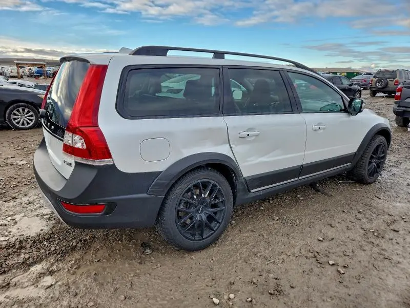 2016 VOLVO XC70 T5 CLASSIC PLATINUM  