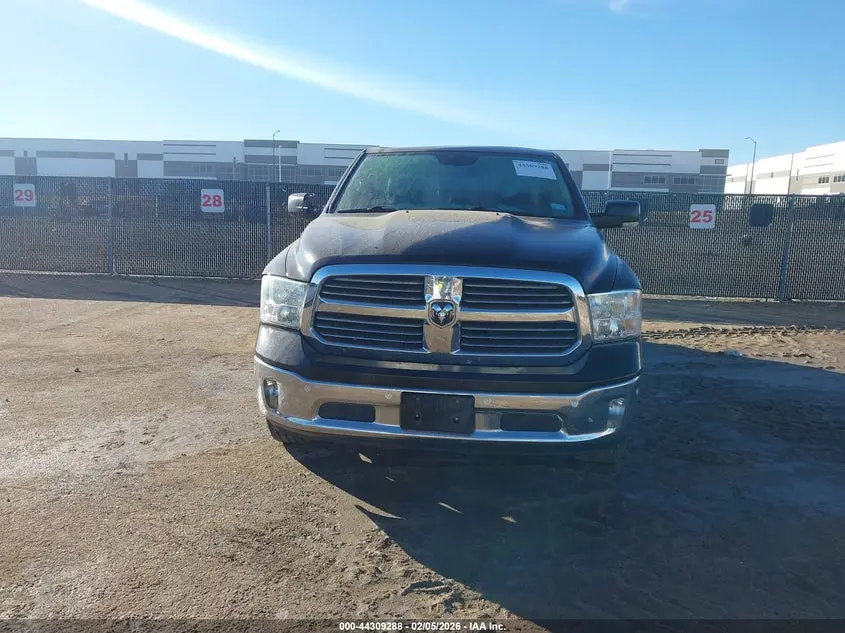 2017 RAM 1500 LONE STAR  4X4 5'7 BOX