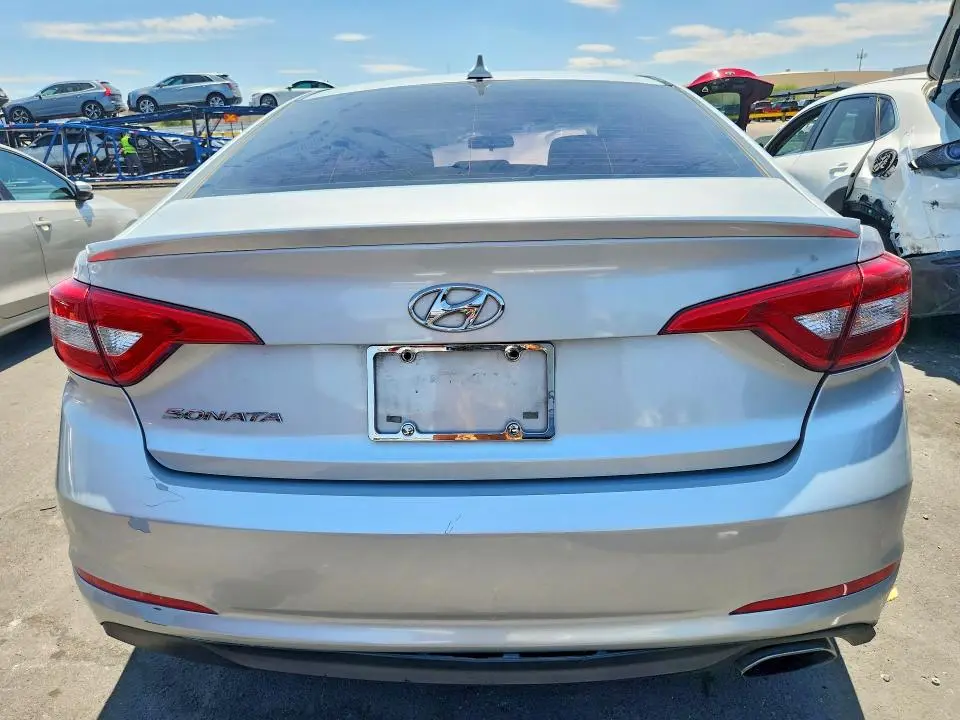 2015 HYUNDAI SONATA SE  