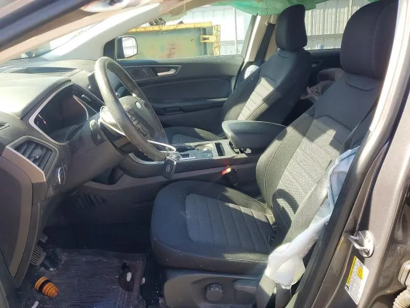 2021 FORD EDGE SE  