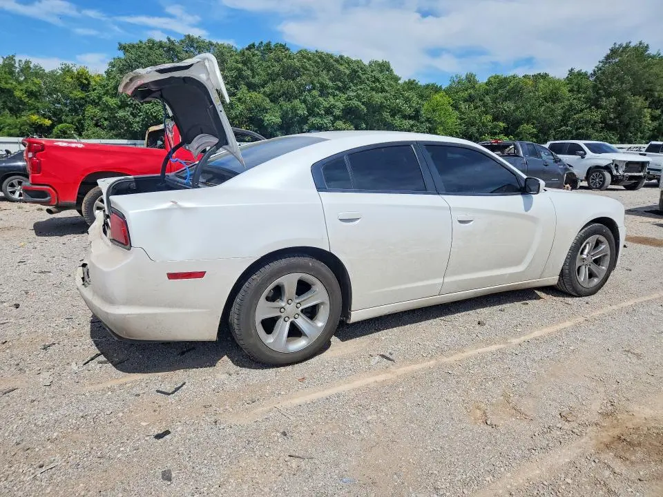 2014 DODGE CHARGER SE  