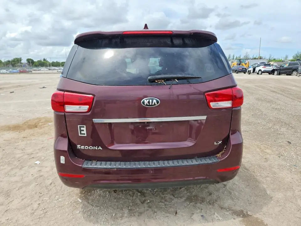 2017 KIA SEDONA LX  