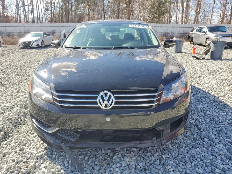 2013 VOLKSWAGEN PASSAT SE  