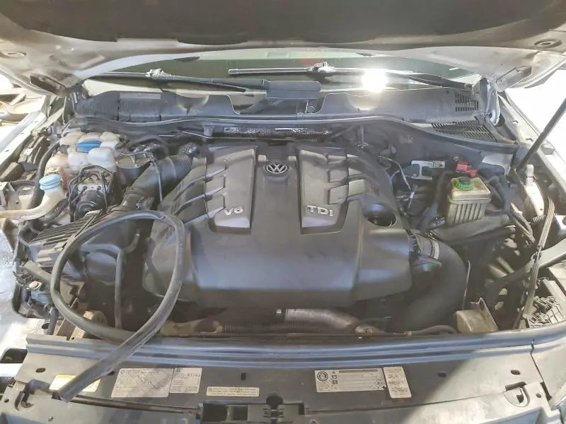 2013 VOLKSWAGEN TOUAREG V6 TDI  