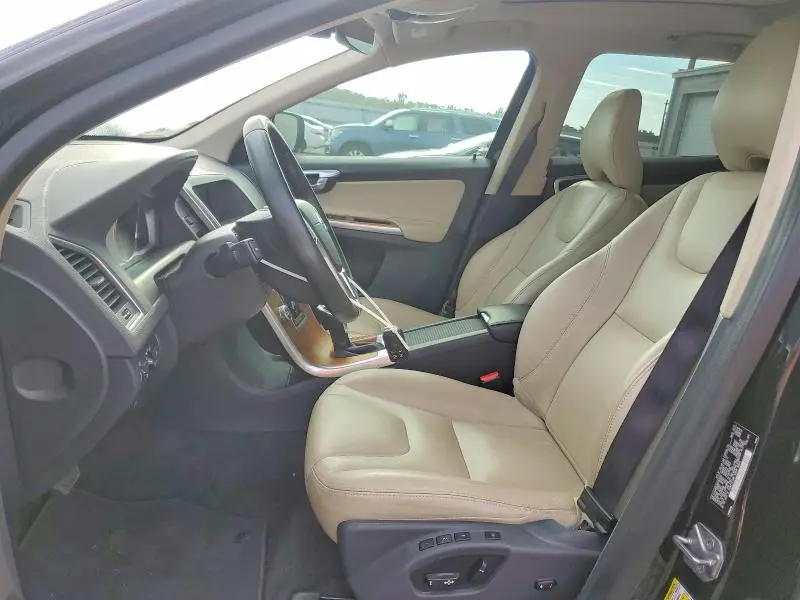 2017 VOLVO XC60 T5 INSCRIPTION  