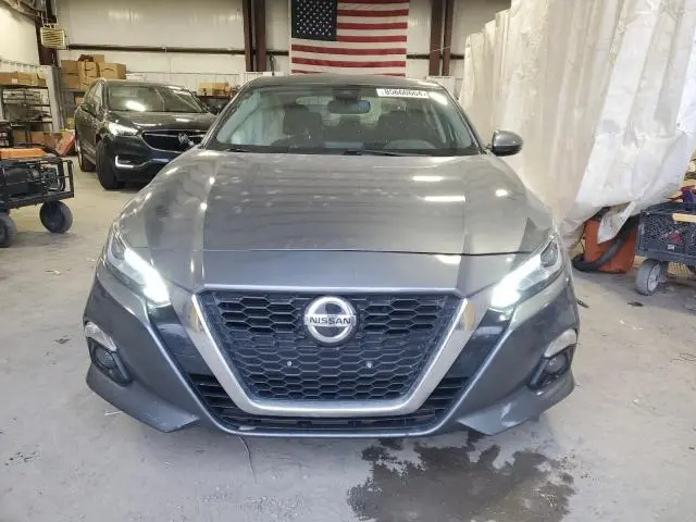 2019 NISSAN ALTIMA SV  