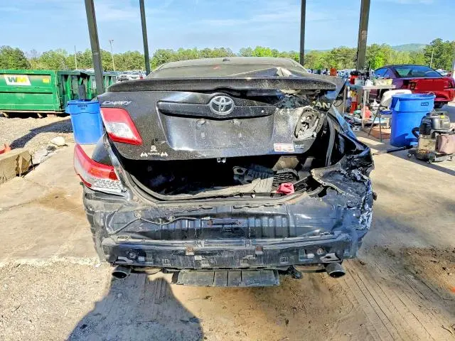 2011 TOYOTA CAMRY SE  