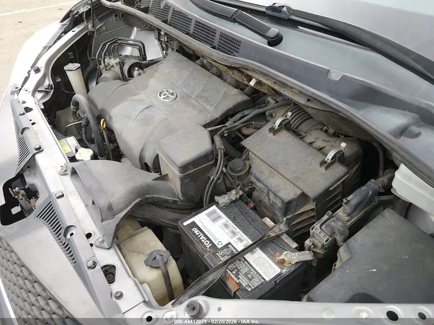 2012 TOYOTA SIENNA LE V6 8 PASSENGER