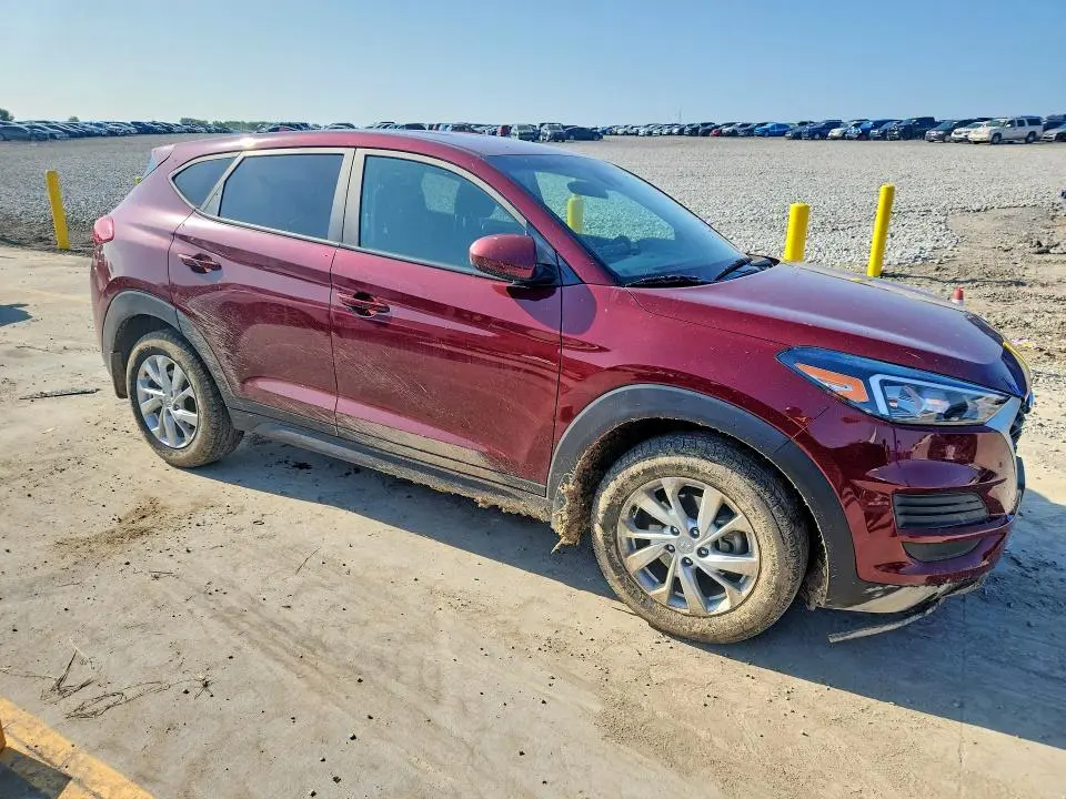 2020 HYUNDAI TUCSON SE  