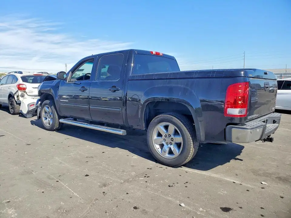 2013 GMC SIERRA C1500 SLT  