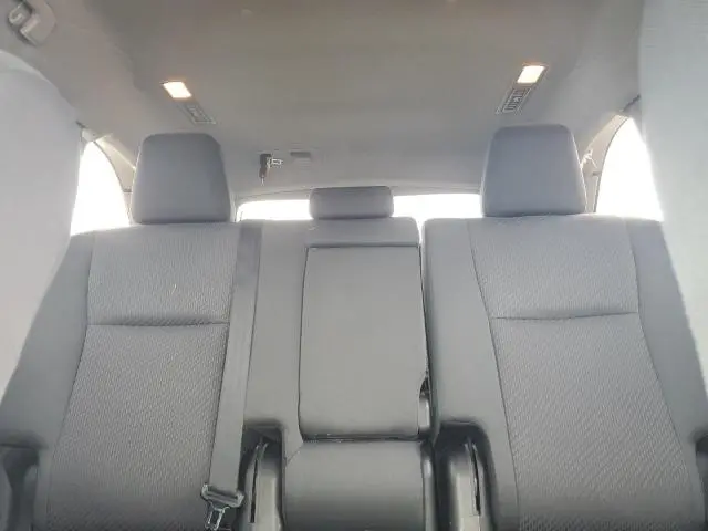 2018 TOYOTA HIGHLANDER LE  