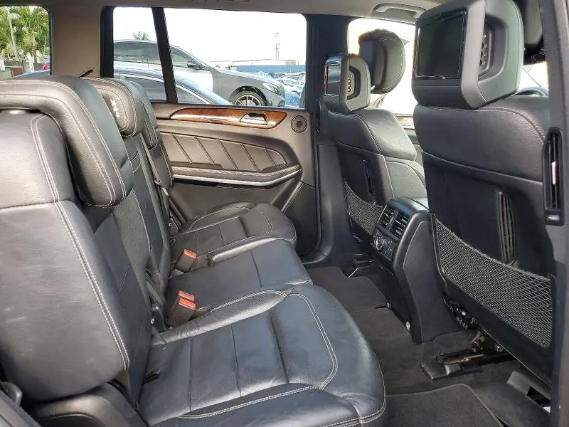 2015 MERCEDES-BENZ GL 550 4MATIC  