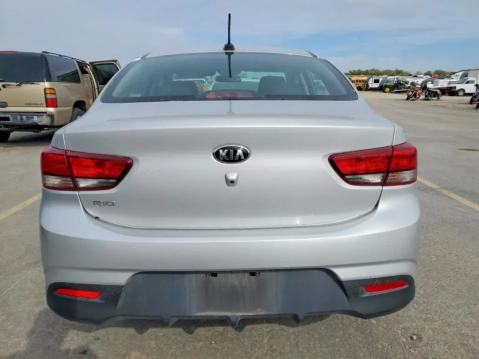 2019 KIA RIO S  