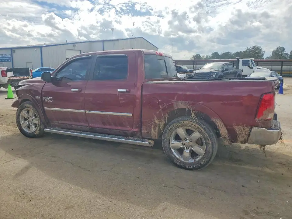 2018 RAM 1500 SLT  
