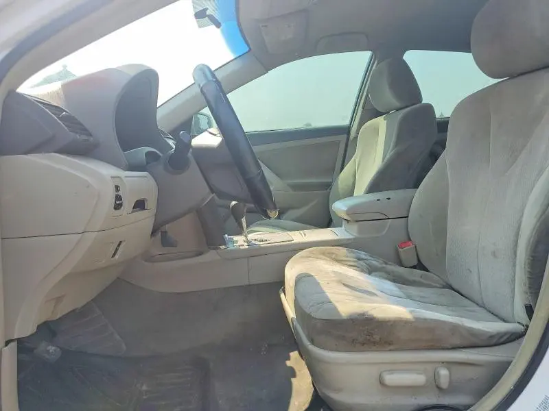 2010 TOYOTA CAMRY LE  