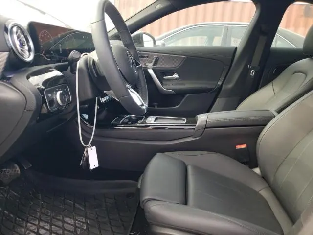 2025 MERCEDES-BENZ CLA 250