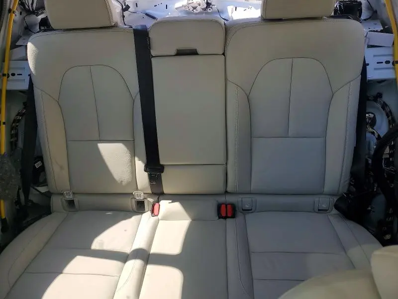 2026 VOLVO XC40 PLUS  