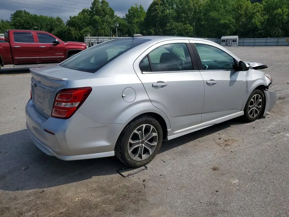 2018 CHEVROLET SONIC LT  