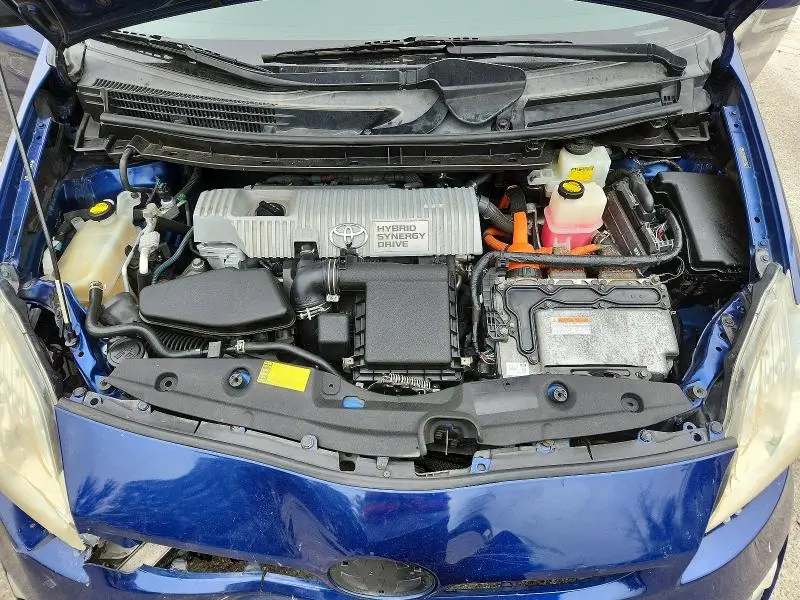 2011 TOYOTA PRIUS THREE  