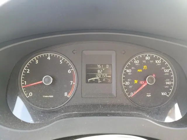 2011 VOLKSWAGEN JETTA SE  
