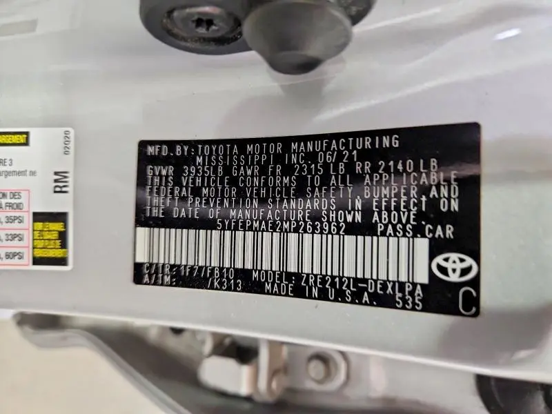 2021 TOYOTA COROLLA LE  