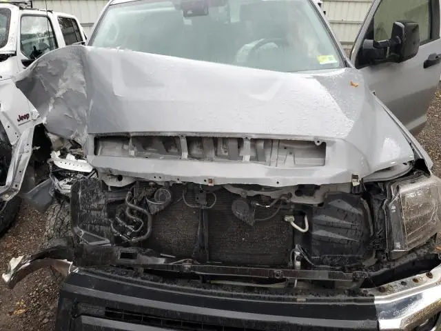 2018 TOYOTA TUNDRA DOUBLE CAB SR  