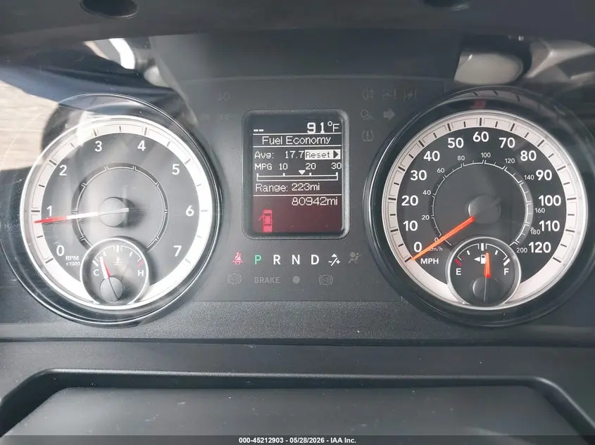 2021 RAM 1500 CLASSIC TRADESMAN  4X4 5'7 BOX