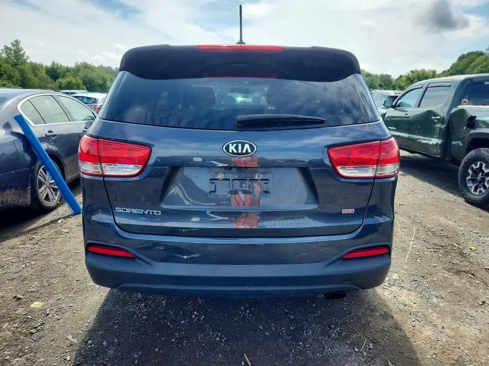 2016 KIA SORENTO LX  