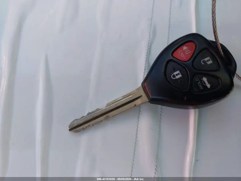 2011 TOYOTA COROLLA LE